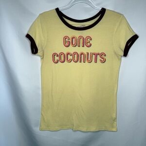 ARIZONA JEANS CO. Y2K Retro Style Yellow and Maroon Ringer Tee Size M
